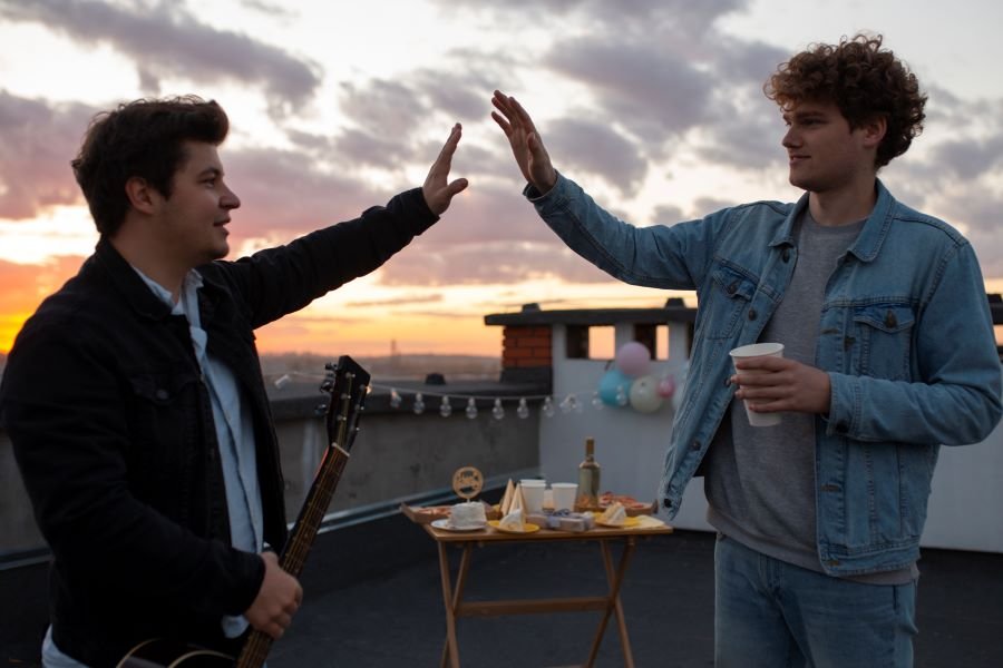 The Outer Banks Cast: Meet the Stars Behind Netflix’s Hit Show